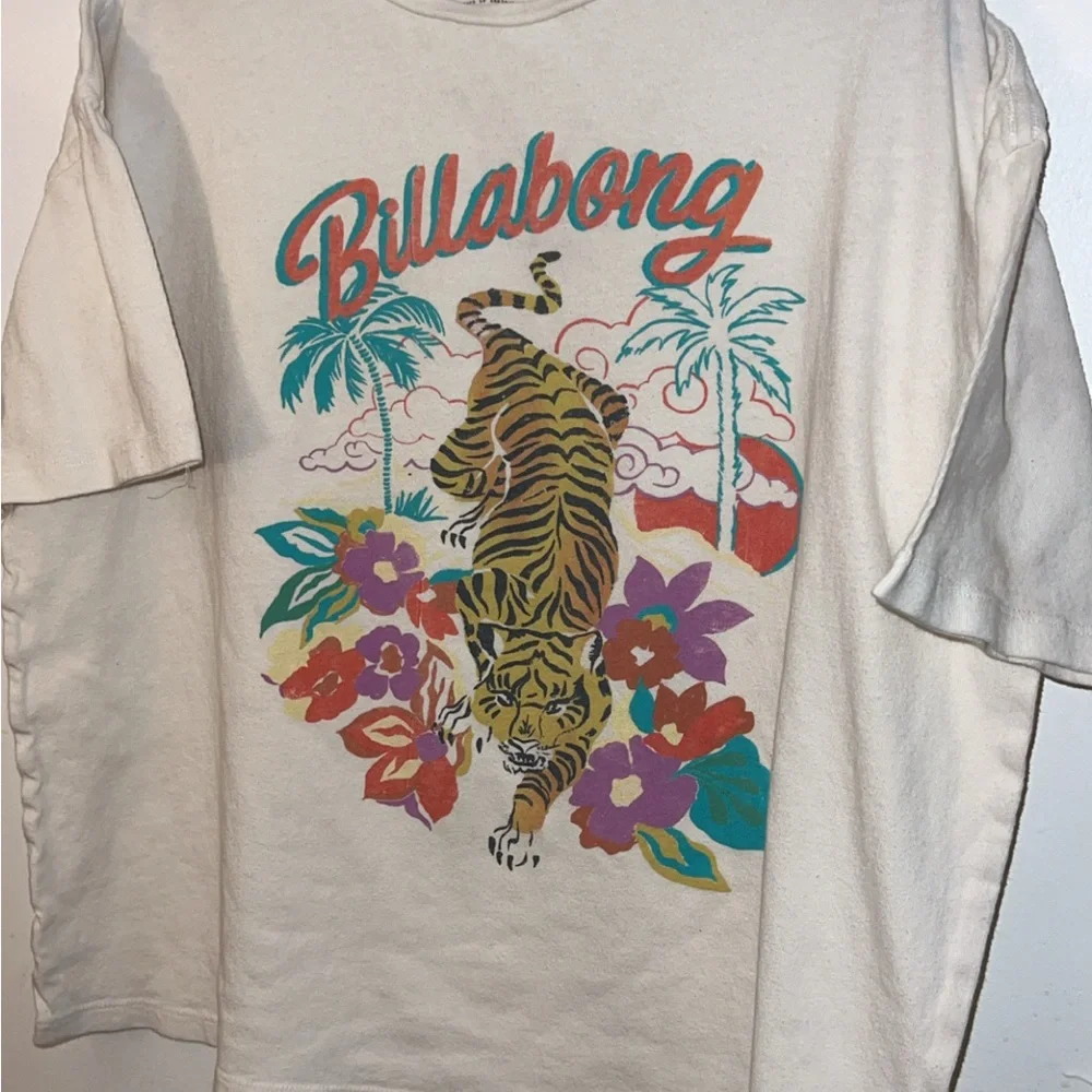 Billabong Cream Tee with Tiger and Floral Design - Picture 1 of 6